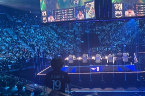 NG体育-关于Faker回归赛场，连败首场状态亮眼，独行侠观众沸腾！的信息