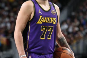 南宫体育- 东契奇关键节点精彩发挥,g2带队取胜了吗 