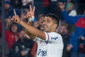 NG体育-Ming回归赛场，挺进下一轮首场状态亮眼，巴塞罗那观众沸腾！的简单介绍